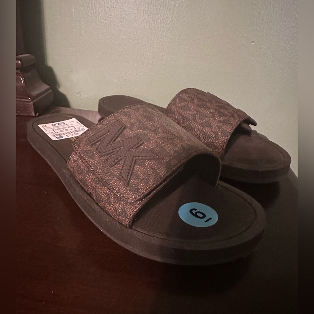 New. Michael Kors slides